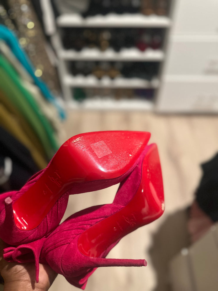 Christian Louboutin - Suede Pump Size 42