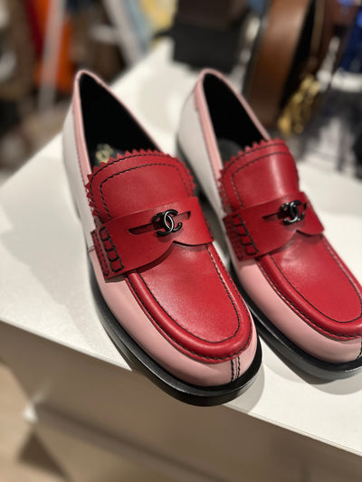 RARE & BRAND NEW: Chanel Loafers size 42