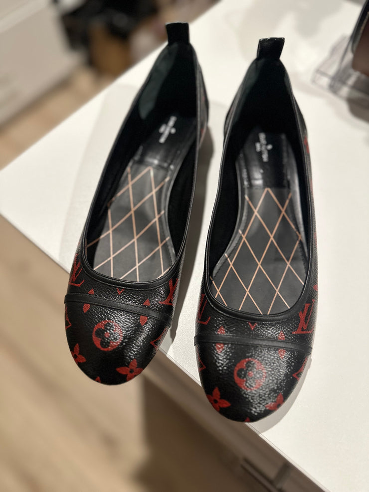 Louis Vuitton Flats - Size 42