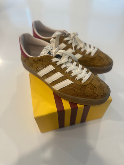 Gucci x Adidas Gazelle Sneakers - Size 42